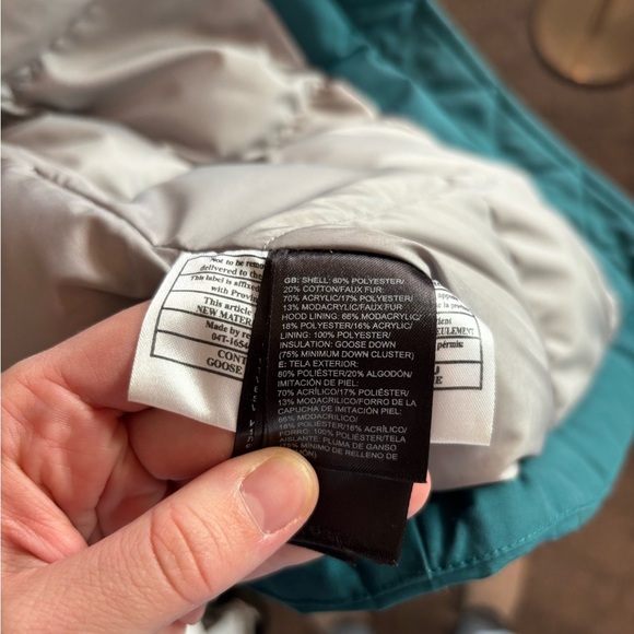 The North Face Teal Puffer Jacket with Faux Fur hood - Picture 6 of 6